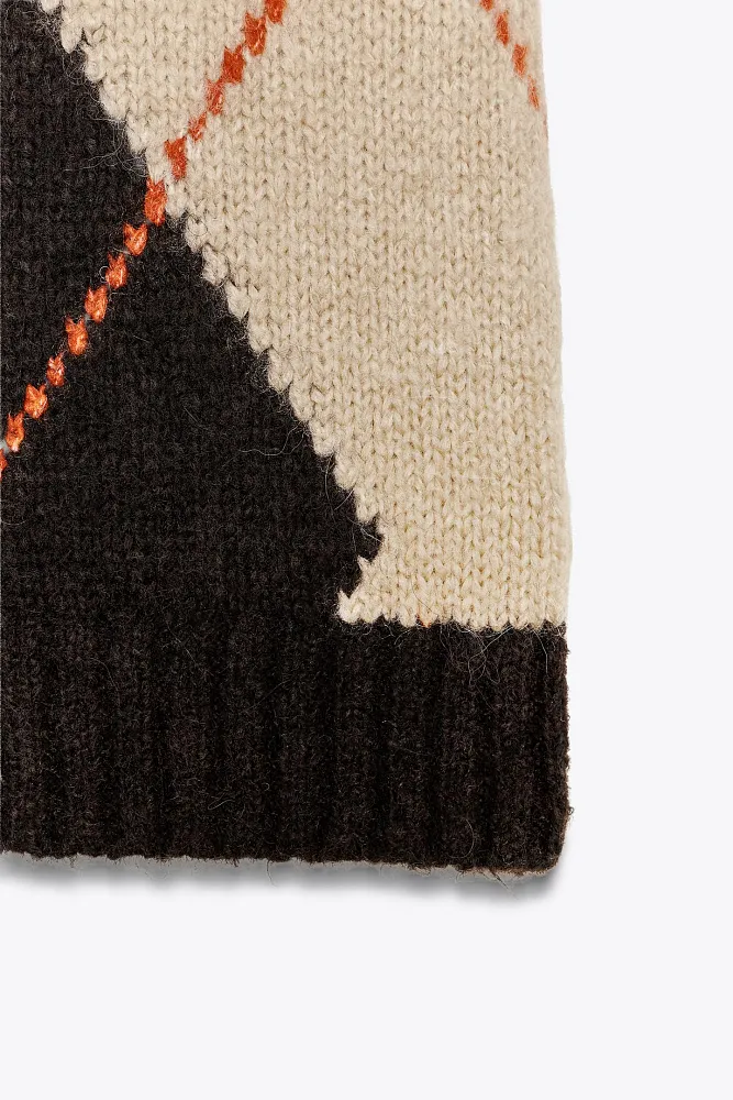 Трикотажный жилет с узором "ромбы" ZARA