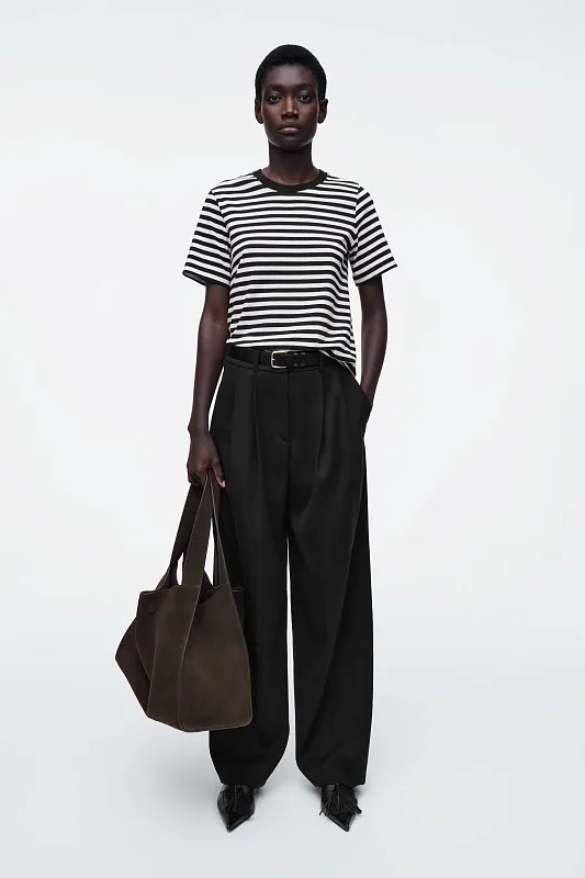 Футболка COS Футболка COS