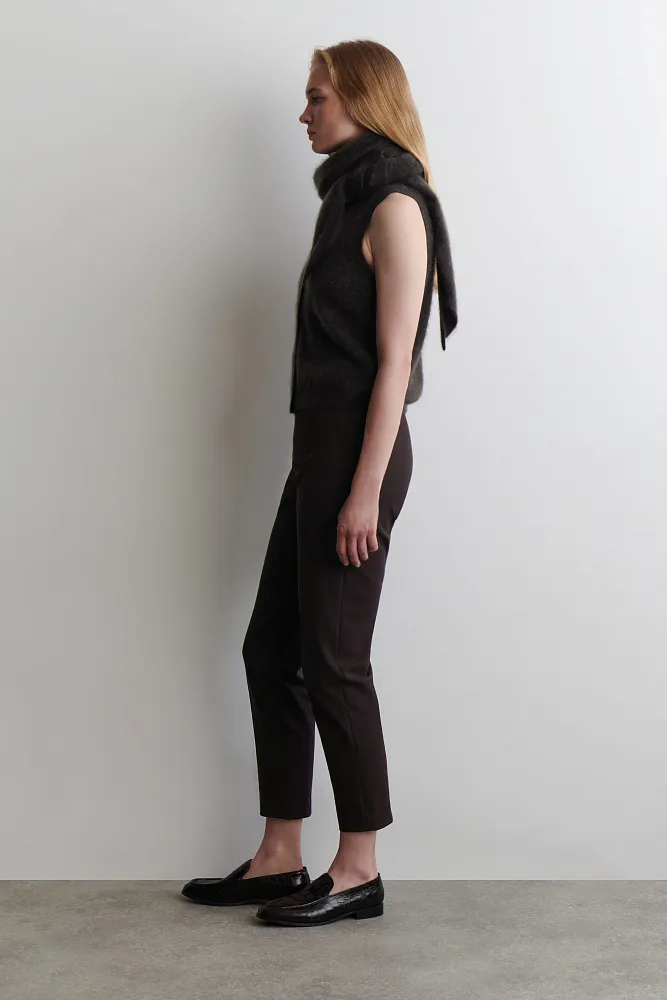 Укороченные брюки узкого кроя COS