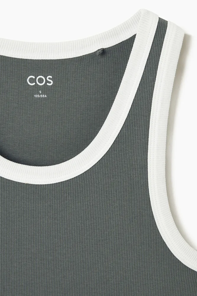 Майка в рубчик COS
