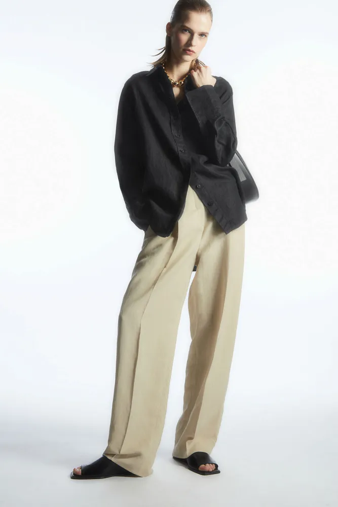 Сандалии COS