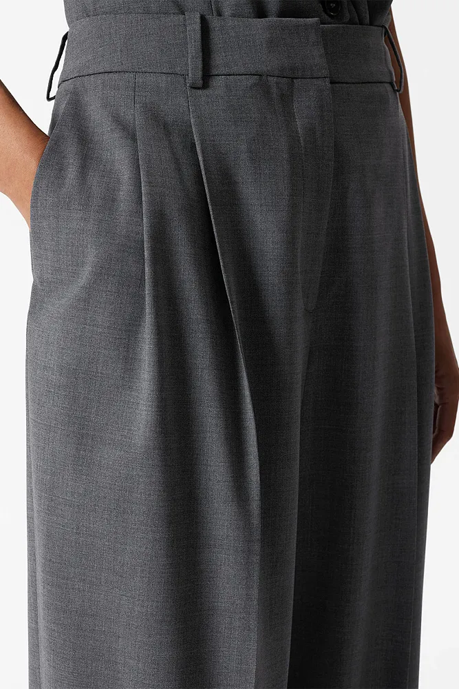 Шерстяные брюки & OTHER STORIES