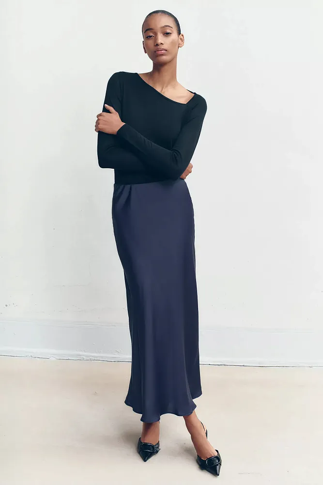 Лонгслив из тонкой шерсти и шелка