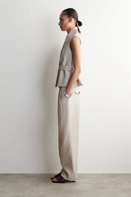 Льняной жилет с шалевым воротником и поясом COS Льняной жилет с шалевым воротником и поясом COS