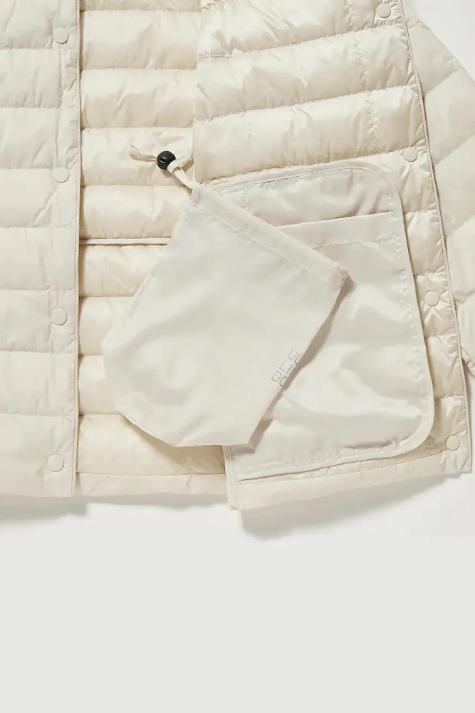 Ультралегкая пуховая куртка UNIQLO