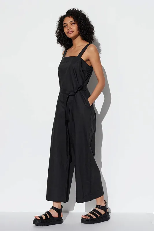 Льняной комбинезон Льняной комбинезон