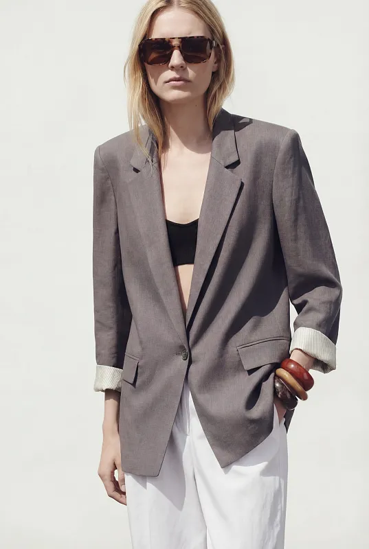 Льняной пиджак с принтом на манжетах