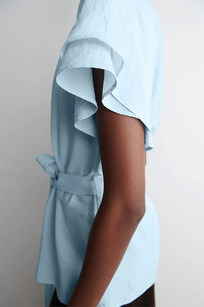 Многослойная блуза с поясом COS