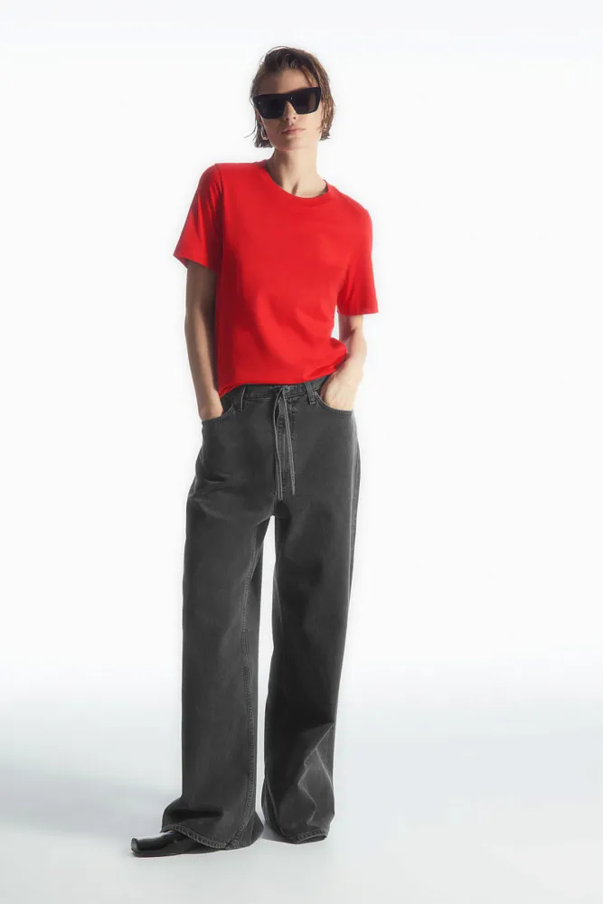 Футболка COS