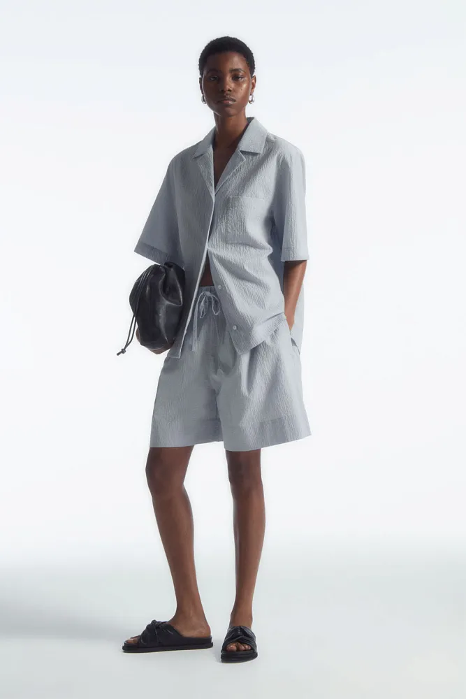 Рубашка из сирсакера COS