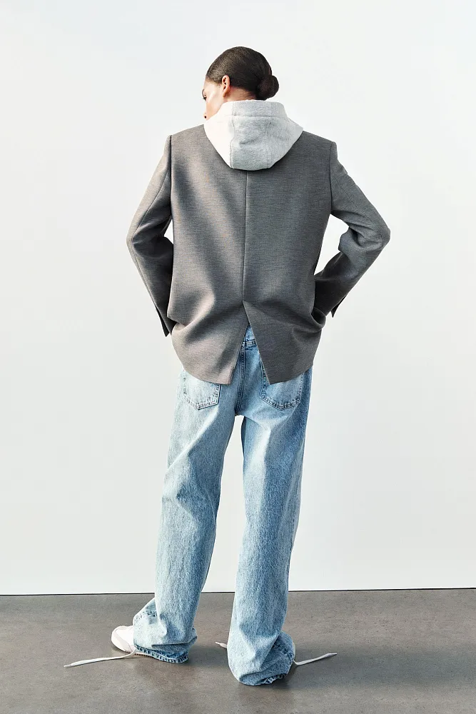 Комбинированный пиджак с капюшоном ZARA