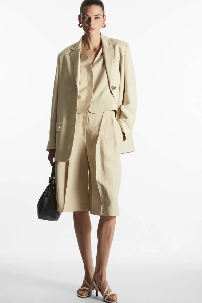 Шорты бермуды COS