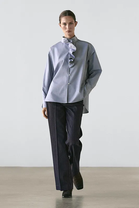 Рубашка с воротником-рюшем Рубашка с воротником-рюшем