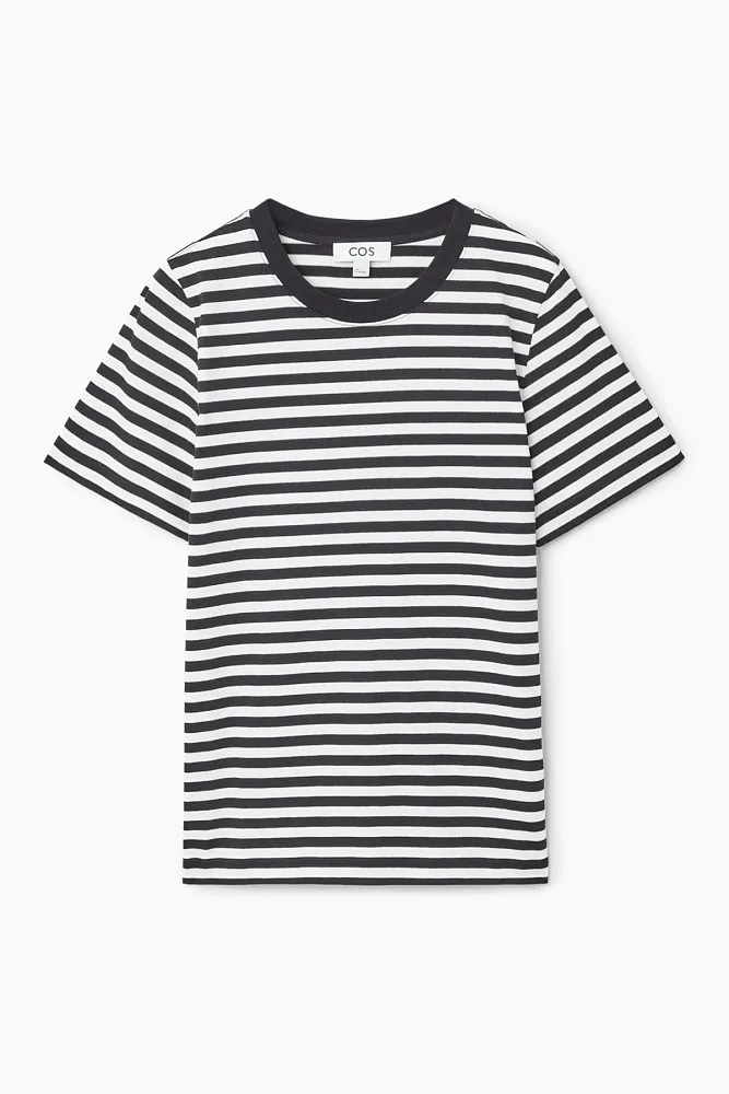 Футболка COS