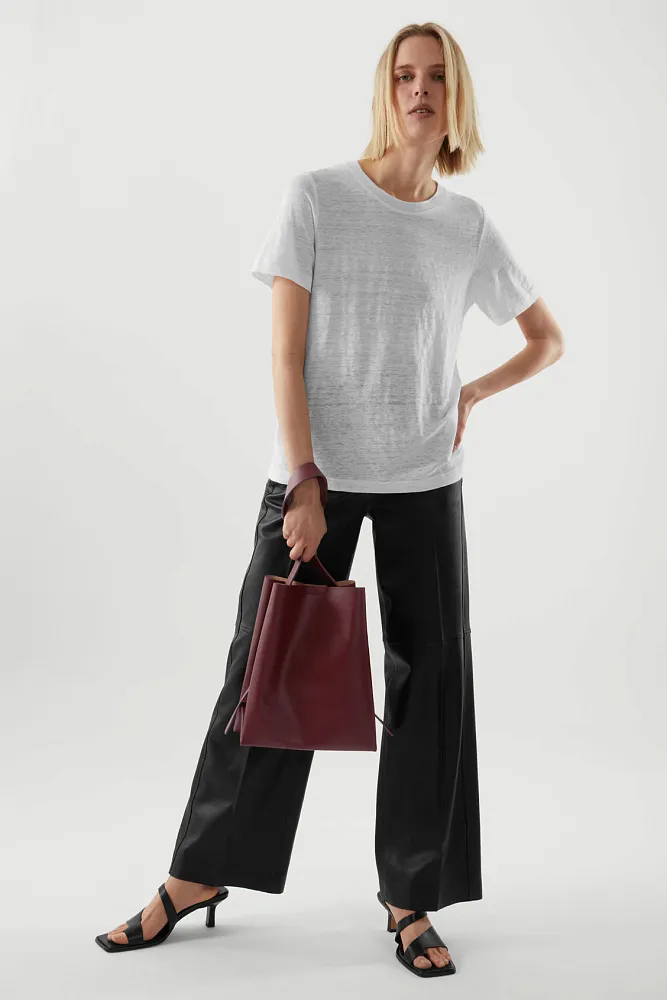 Льняная футболка COS