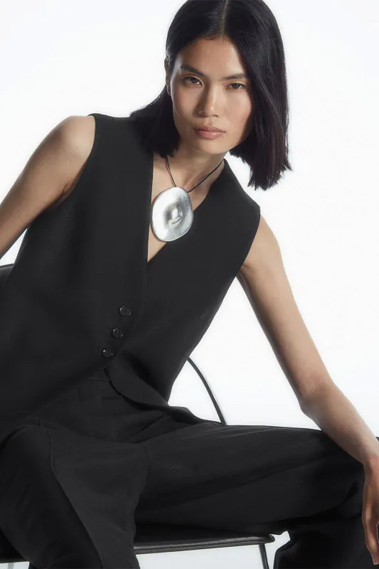 Длинный льняной жилет COS Длинный льняной жилет COS