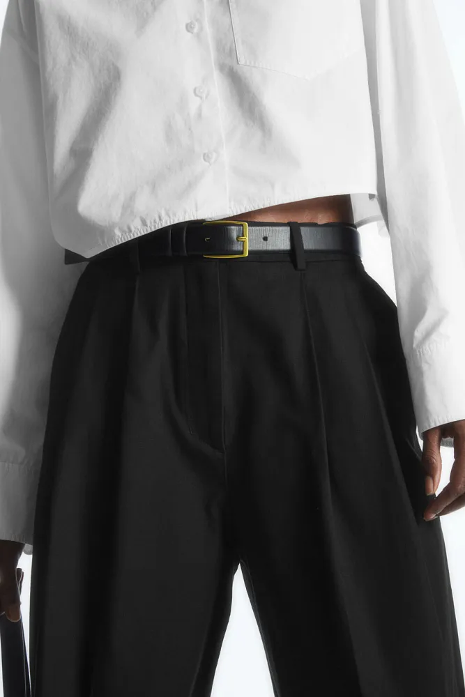 Широкие брюки свободного кроя COS