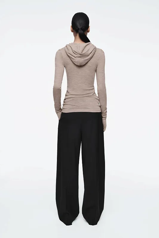 Тонкий шерстяной джемпер с капюшоном COS Тонкий шерстяной джемпер с капюшоном COS