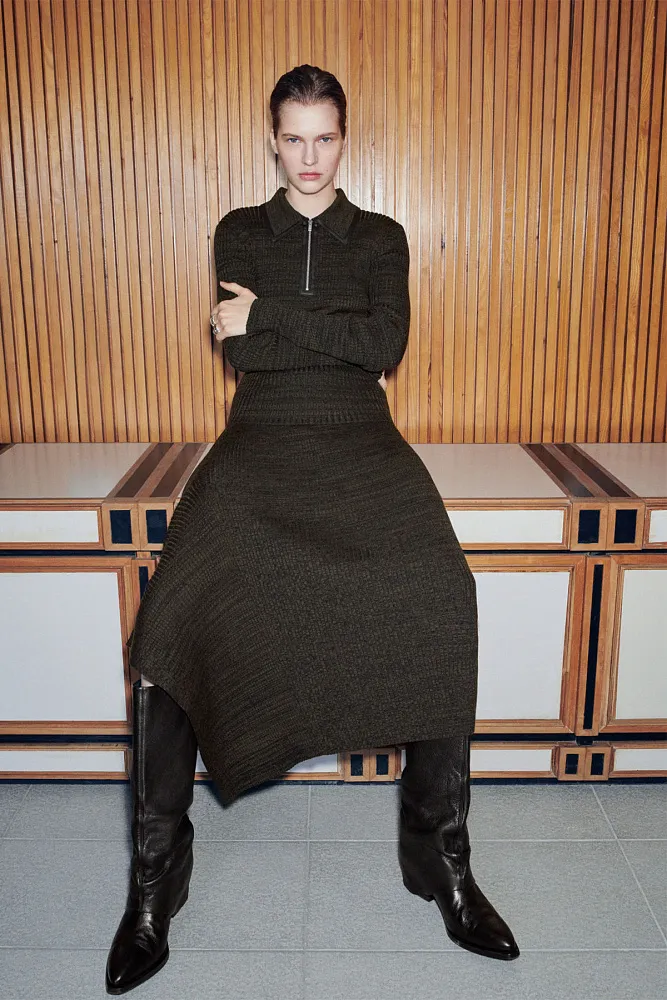 Поло в рубчик COS