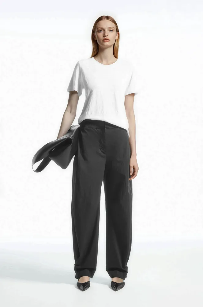 Льняная футболка COS