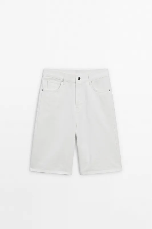 Үлкен бөкселері бар ханымдармен порно