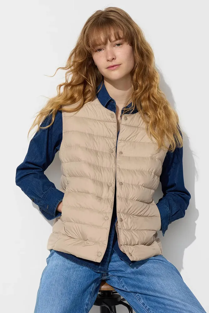 Ультралегкий пуховый жилет Ультралегкий пуховый жилет