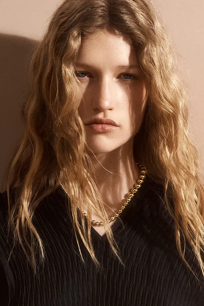 Ожерелье COS