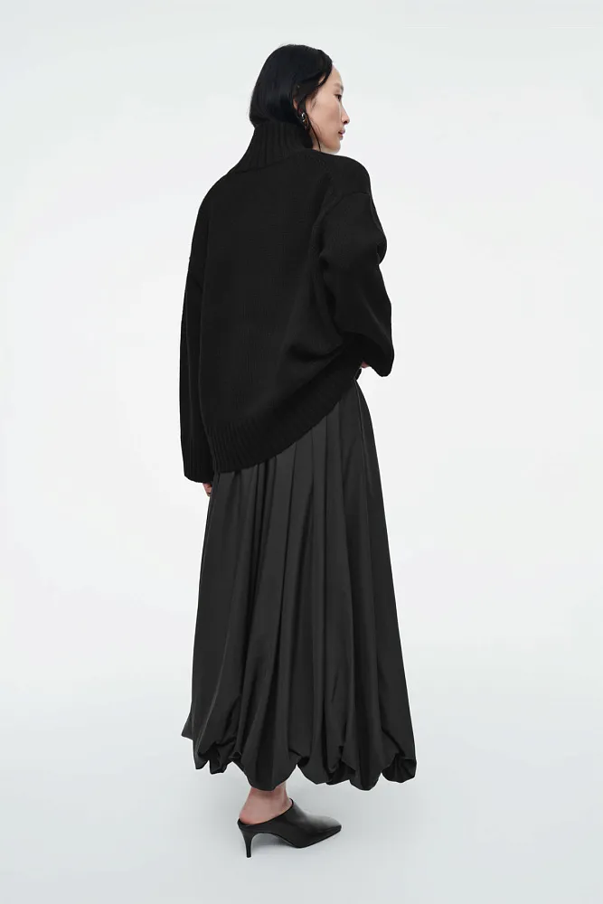 Свитер из плотного кашемира COS