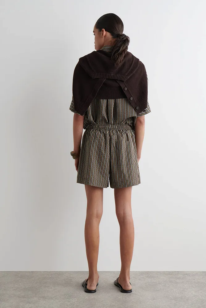 Полосатые шорты из сирсакера COS