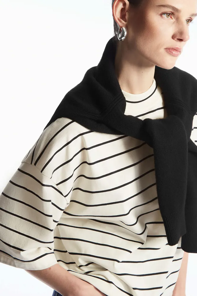Футболка oversize COS