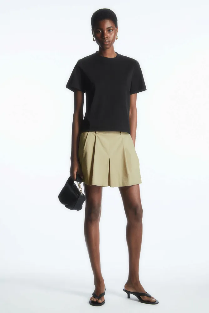 Футболка COS