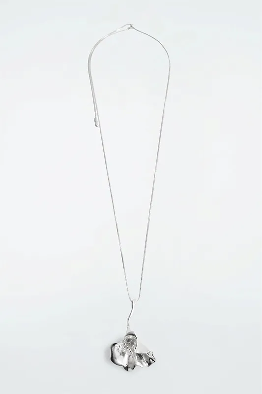 Ожерелье с цветочной подвеской COS   Ожерелье с цветочной подвеской COS