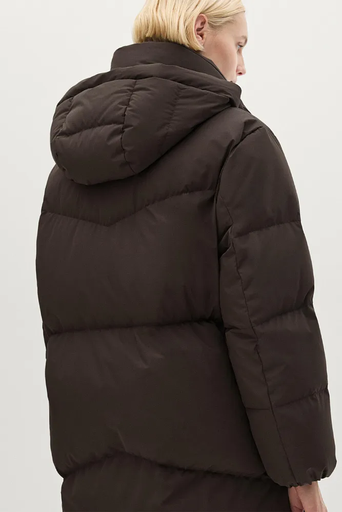 Длинный пуховик из технологичной ткани MASSIMO DUTTI