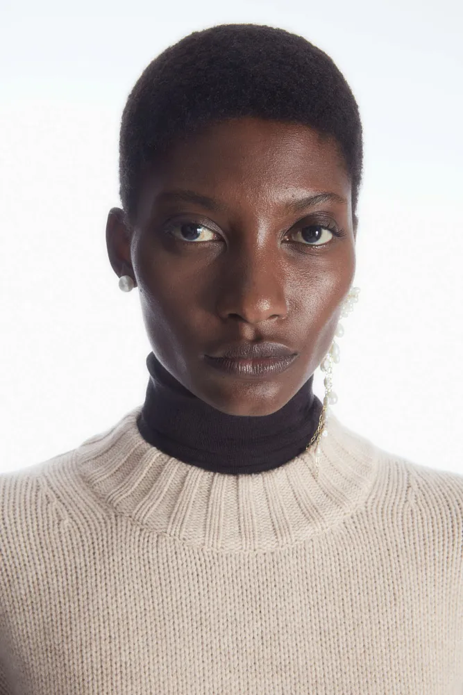 Джемпер из кашемира COS