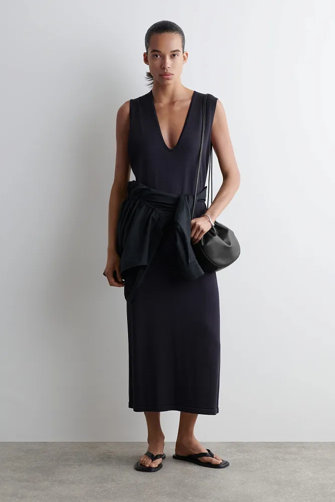 Сумка-мешочек со сборками COS