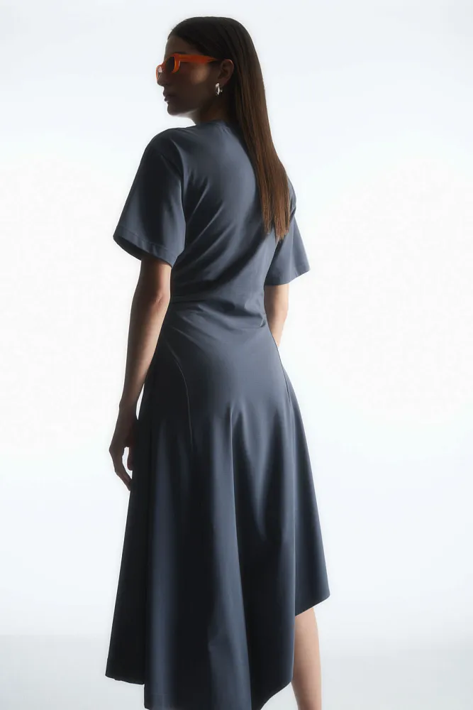 Асимметричное платье-футболка COS