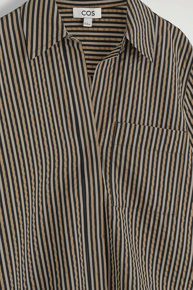 Полосатая рубашка из сирсакера COS