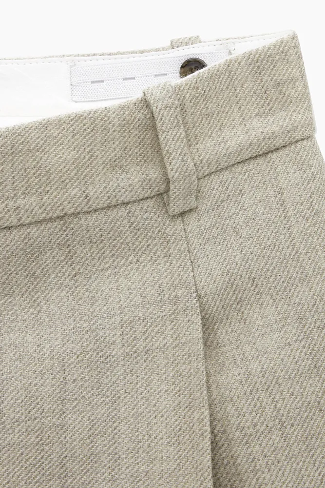 Брюки шерстяные COS