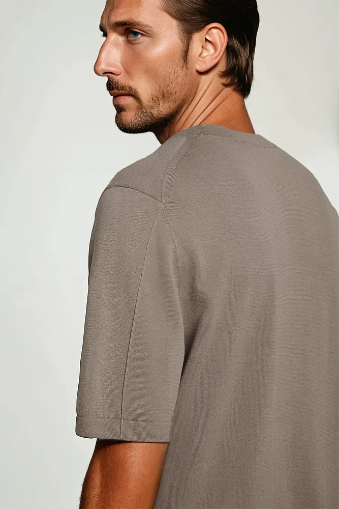 Трикотажная футболка COS