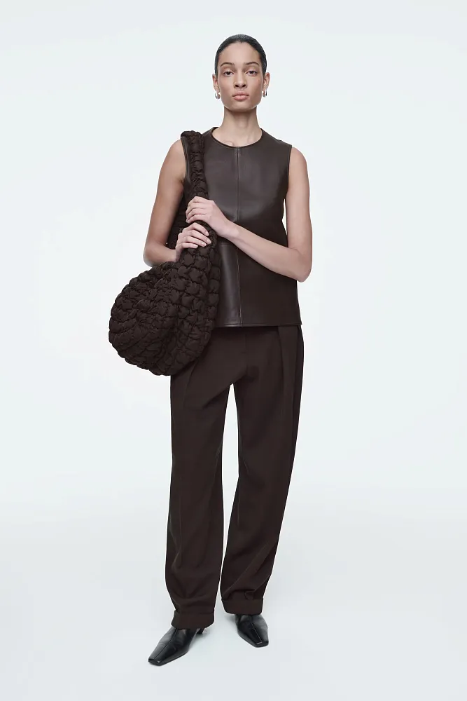 Стеганая сумка кроссбоди oversize COS