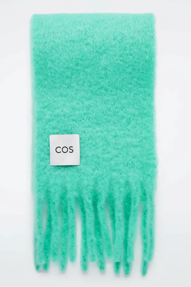 Шарф из мохера с бахромой COS