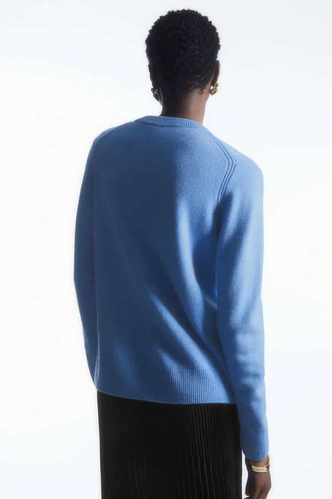 Джемпер из кашемира COS