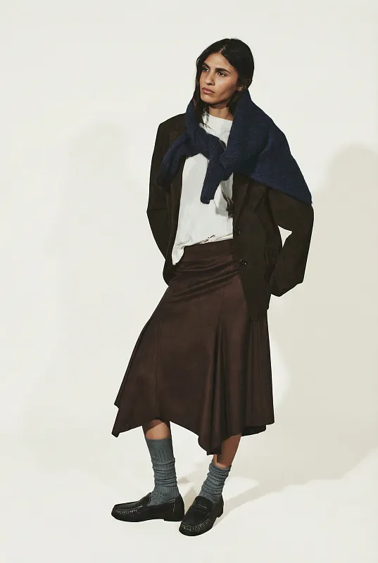 Юбка миди асимметричного кроя из искусственной замши