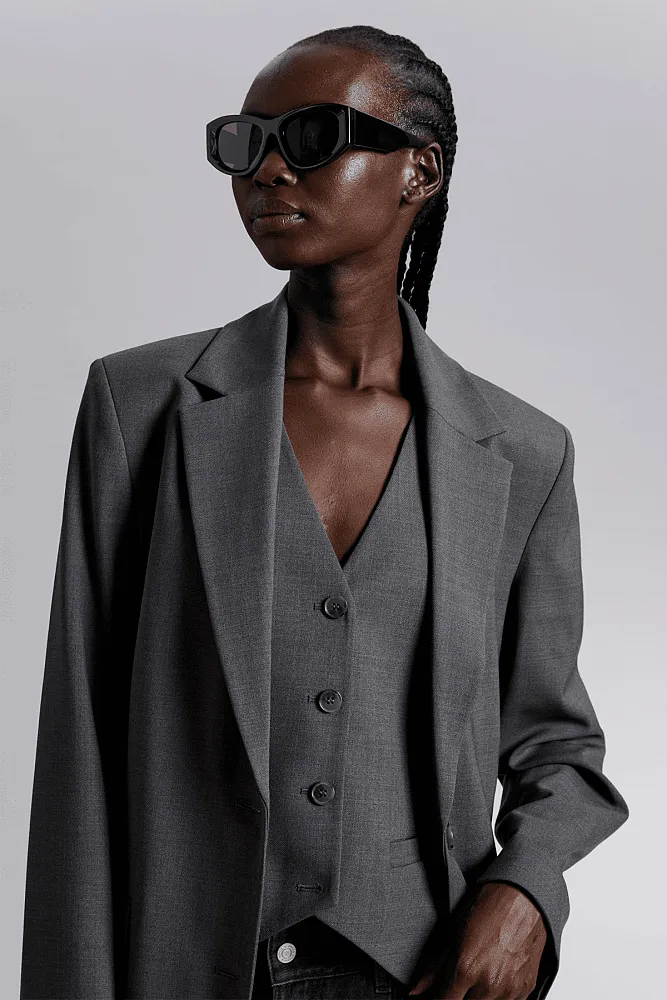 Жилет & OTHER STORIES