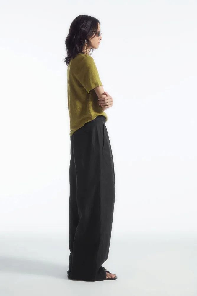 Льняная футболка COS