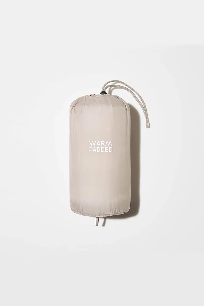 Стеганая куртка UNIQLO