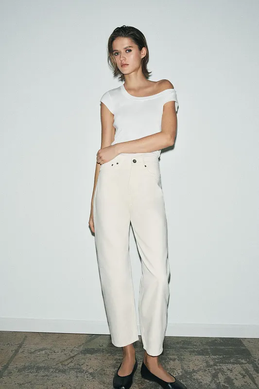 Джинсы со средней посадкой