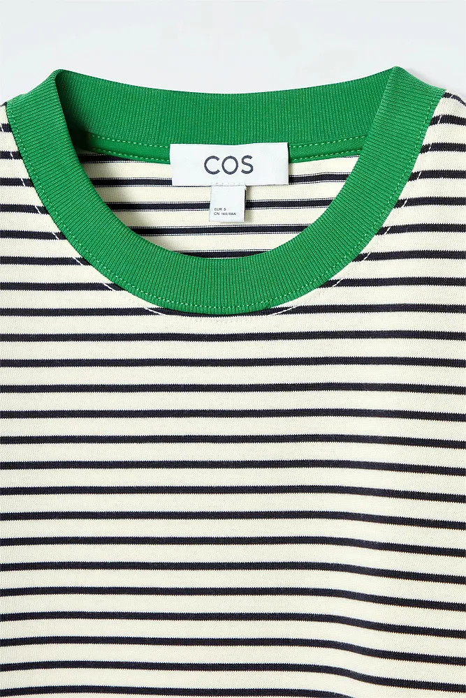 Футболка COS