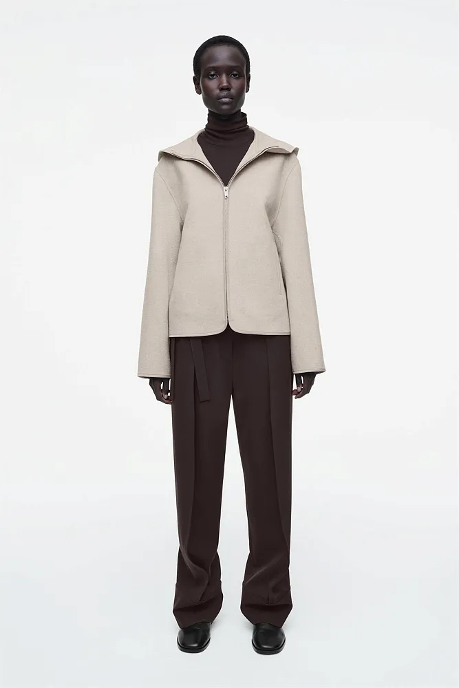 Шерстяная куртка с капюшоном COS