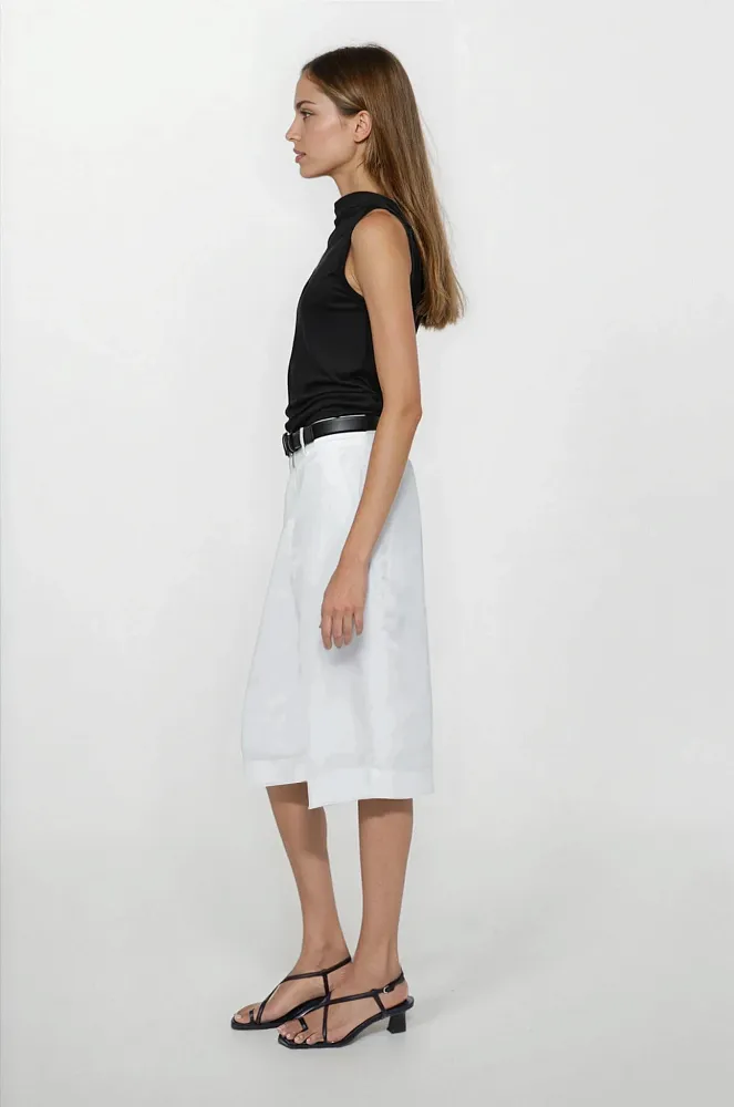 Топ с высоким воротом COS